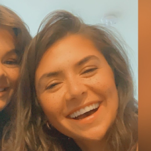 Meet your Posher, Mackenzie - Picture 1 of 1